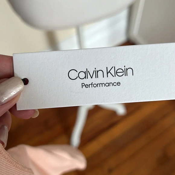 Calvin Klein Performance Short Sleeve Sweatshirt with CK Logo - Size XL - Picture 4 of 6